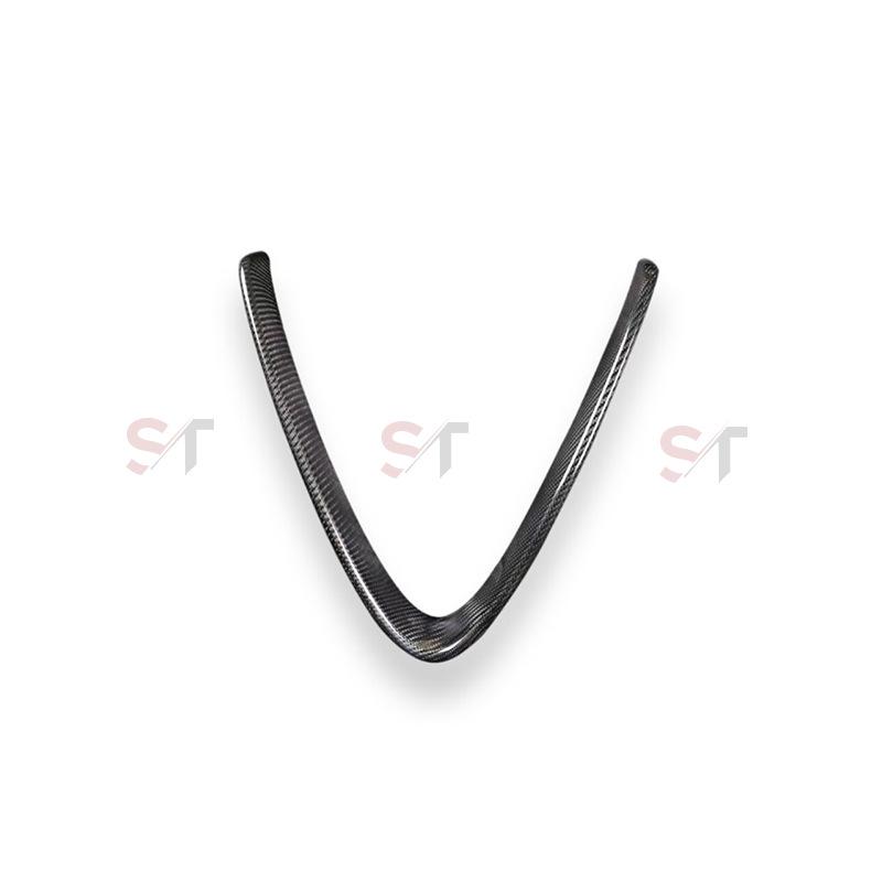 Garniture d'aérateur de calandre style V en fibre de carbone pour Alfa Romeo Giulia