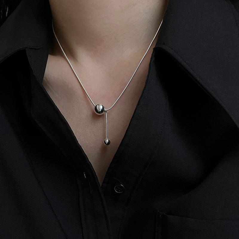 Round Ball Necklace Women'S Light Luxury Niche Ball Bing Snake Bone Chain Tassel Personalized Versatile Small Ball Collarbone Chain Neck Chain