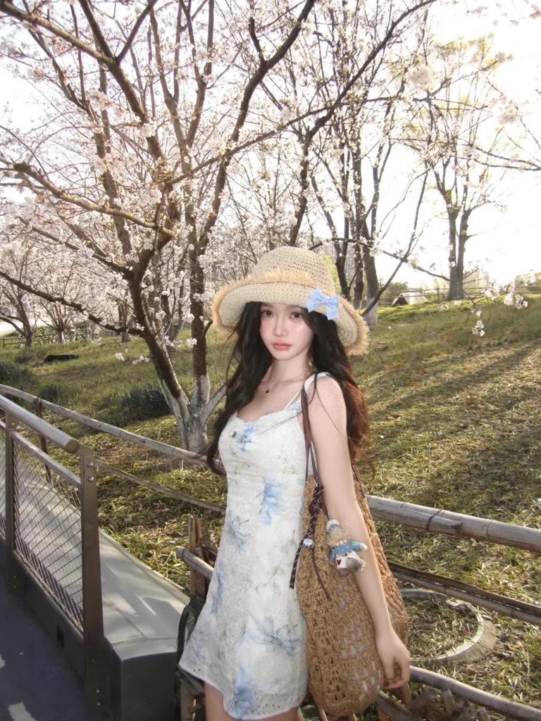 Women's Large Brim Bow Straw Hat - Japanese Pastoral Style, UV Protection, Summer Seaside Outdoor Sun Hat