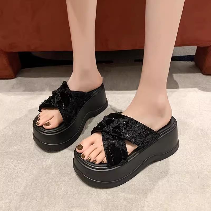 Fashion 8CM Heels Chunky Slippers For Women Open Toe High Platform Leather Sandals Woman New Summer Thick Bottom Beach Bling Flip Flops