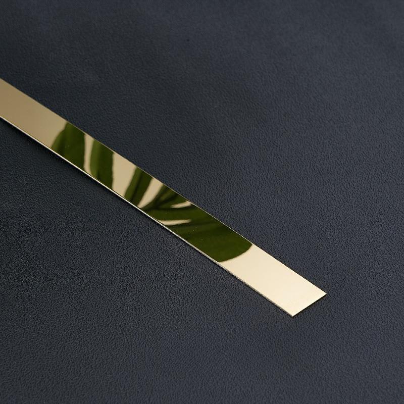 Черная титановая самоклеящаяся декоративная потолочная и настенная кромочная лента 10mm жёлтый