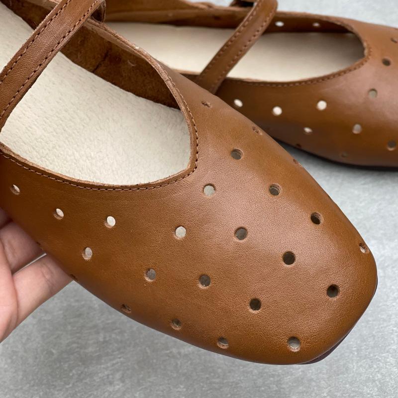 Johnature Hollow Out Breathable Genuine Leather Flat Sandals Casual Versatile Soft Soled Women's Shoes