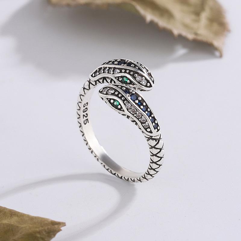 

[Vintage Double Head Serpent Open Ring Rhinestone Hip Hop Trendy Personality Ring] adjustable open ring
