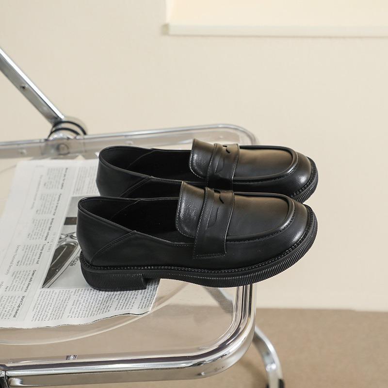 Large Size Soft Sole Is Not Tired for Women, Casual Light Mouth Thick Heel Single Shoes In Spring and Autumn, and Solid Color Small Leather Shoes