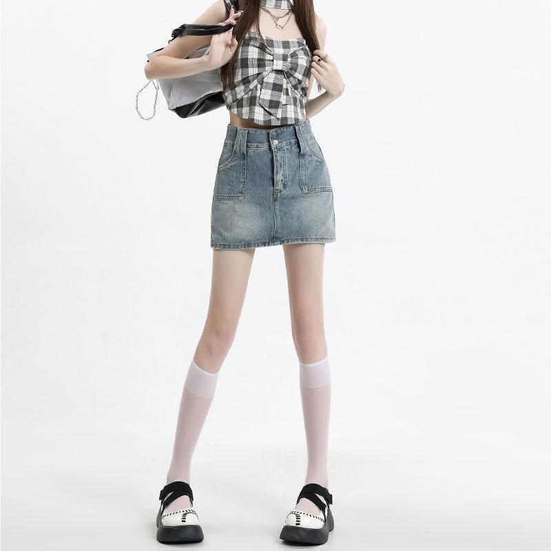 Jugendlich und schlank machende A-Linien-Hosenröcke Retro Hohe Taille Halbrock Doppel-Schnallen-Design Paket Hüftrock Damen Sommermode Denim Kurzer Rock