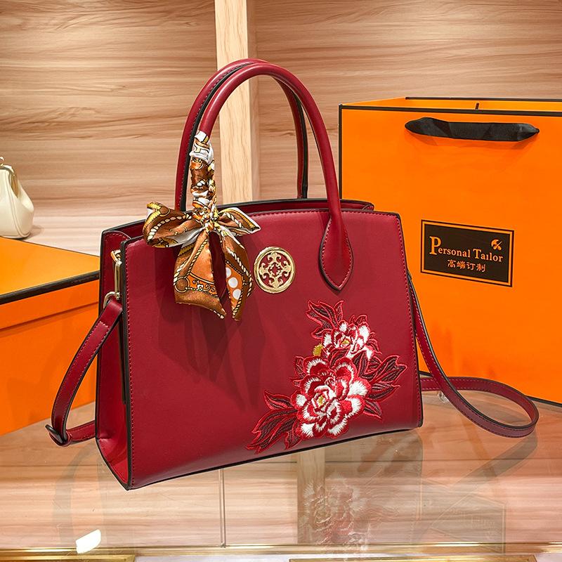 W. D. POLO Handbag Women's 2023 New Fashion and Atmosphere Middle Aged Mom's Handbag Embroidered Crossbody Bag Women's Bag
