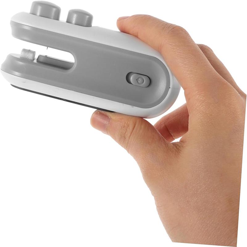 

1-Pack Food Sealer Machine - Holiday Leftovers Preserver & Meal Prep Storage Kit for Freshness Lock білий