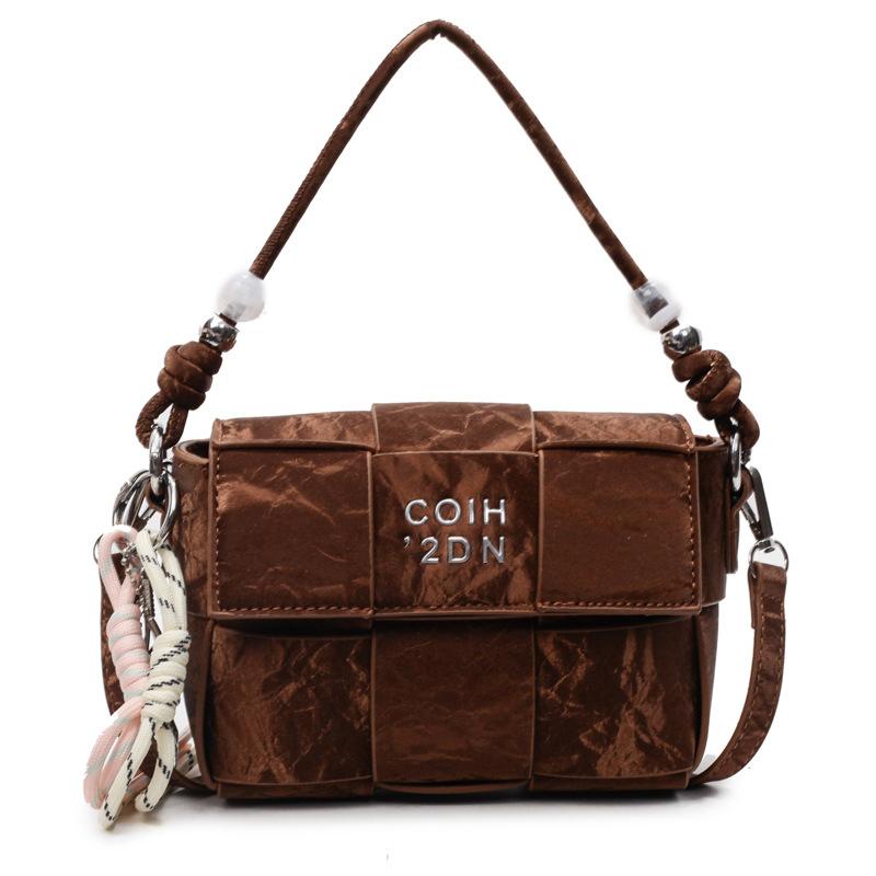 Spring and summer hot sale versatile high-end woven grid portable small square bag Korean version casual fashion commuter messenger women's bag