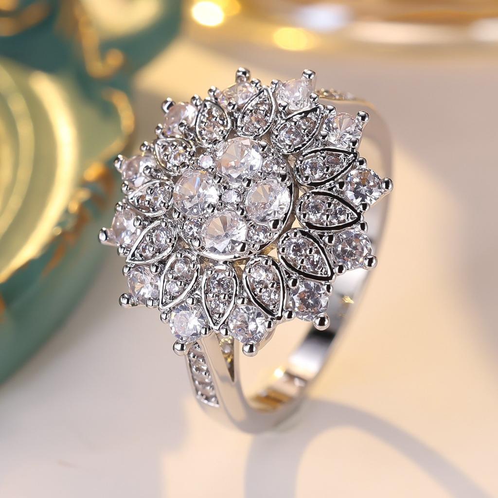 Shining White Diamond Sunflower Design Ring, a delicate and sophisticated piece of jewelry, perfect as a gift for your best friend or girlfriend