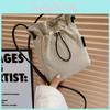 Sac Seau Élégant en Toile Coréenne Pour Femmes en Noir Beige Et Rose Avec Structure Souple