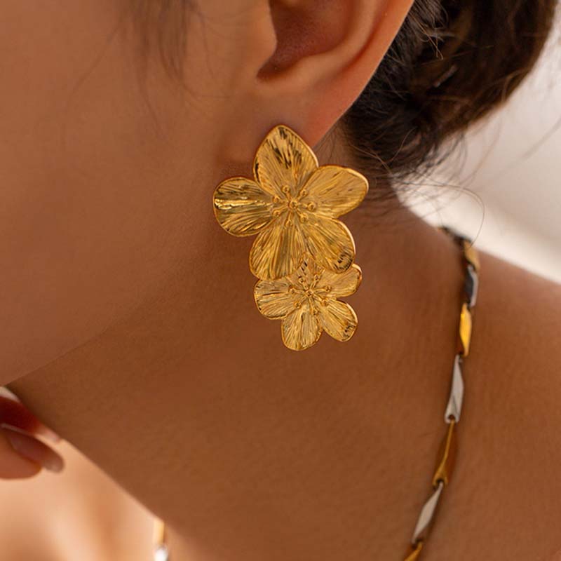 Exaggerated Gold Color Floral Stud Earrings for Women Girls Vintage Metal Two Flower Leaf Earrings Wedding Jewelry Accessories