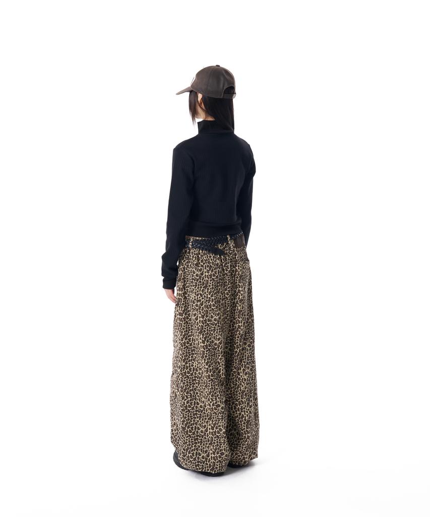 AAKAM Knee Pin-Tuck Leopard Cotton Pants (Brown)