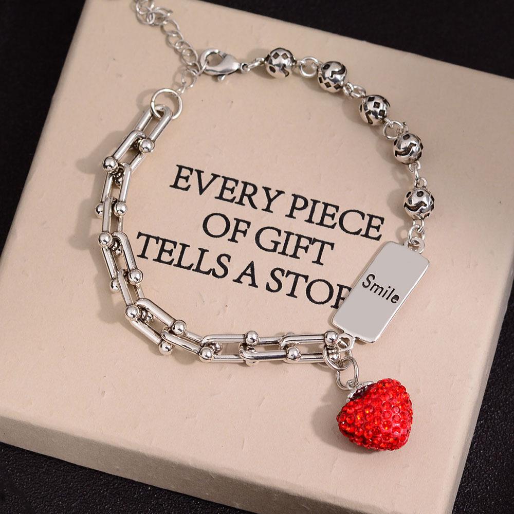 Fashionable Retro Bear Diamond Bracelet - Women's Unique High-End Charm