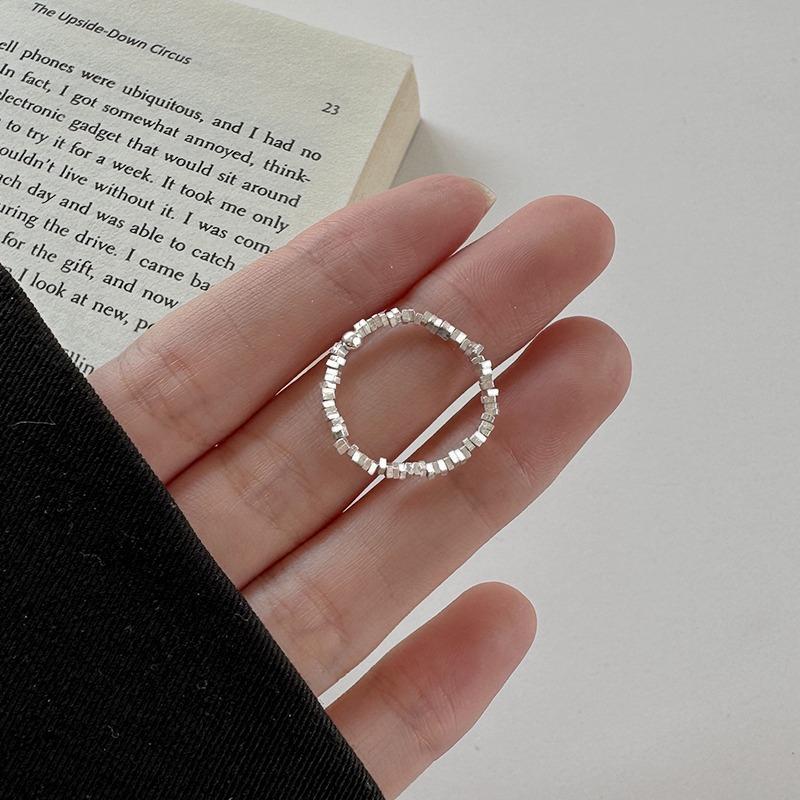 Rope Elastic Stylish Copper Ring For Women Featuring Unique Geometric Elements Fashion