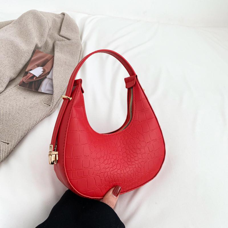Stylish Casual Shoulder Bag Women 2023 Spring New Minimalist Crescent Bag Street Fashion Small Square Bag