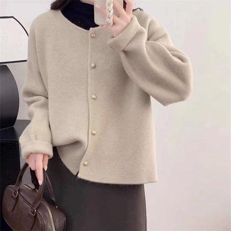 Autumn and winter new round neck solid color knitted cardigan loose lazy soft waxy sweater women's coat tide