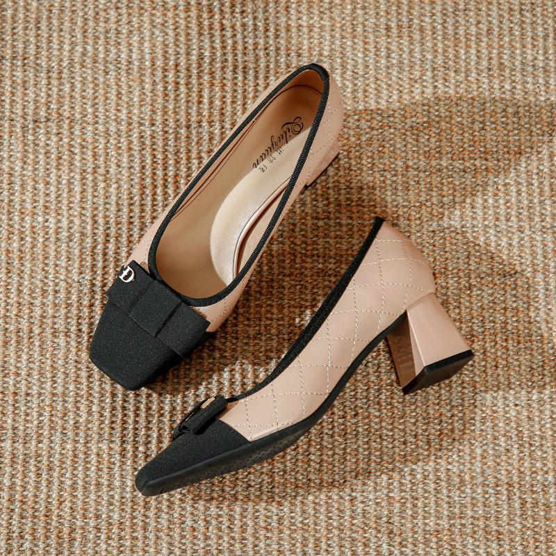 

Xiaoxiangfeng single shoes 2025 new women s shoes color matching retro square head high heels thick heel spring and autumn French middle heel shoes 39