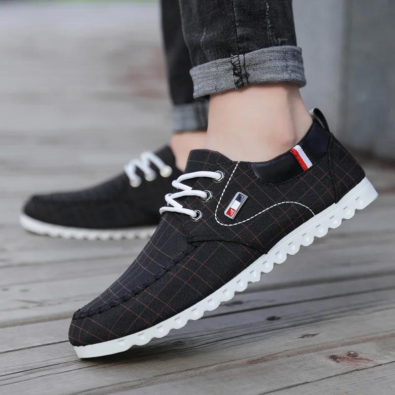 2024 Frühling Neue Herren Freizeitschuhe Retro Lässig Übergröße Atmungsaktiv Bohnenschuhe