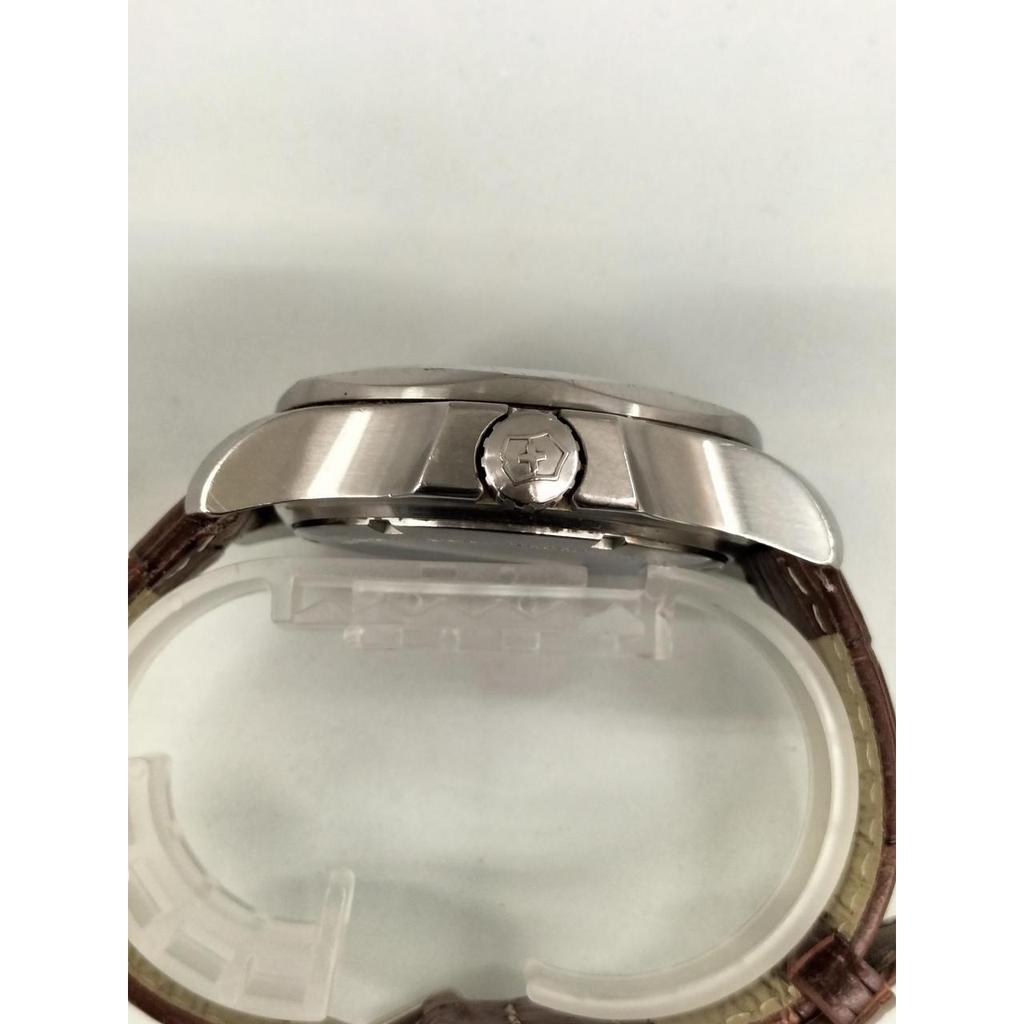 Used VICTORINOX 241682 watch