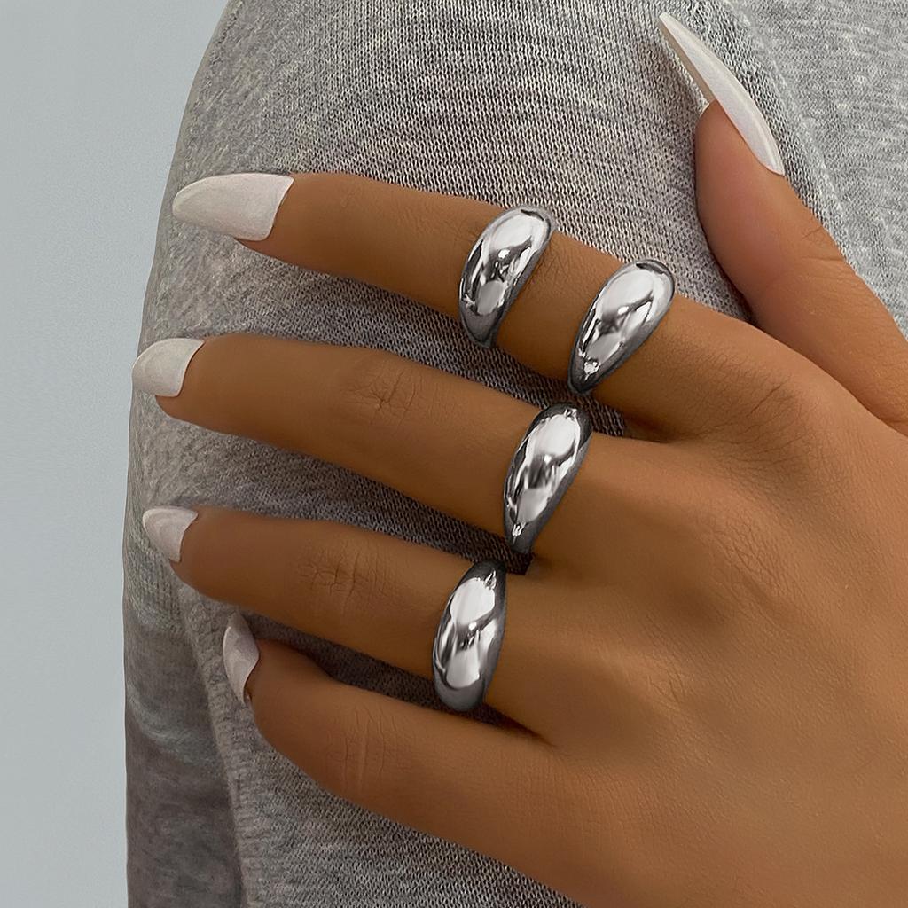 Exaggerated Personality Golden Lava Line Irregular Waterdrop Smooth Surface Ring Set