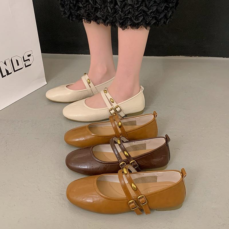 Comfortable and versatile fashion square head temperament casual shoes spring new simple shallow mouth flat heel comfortable single shoes women
