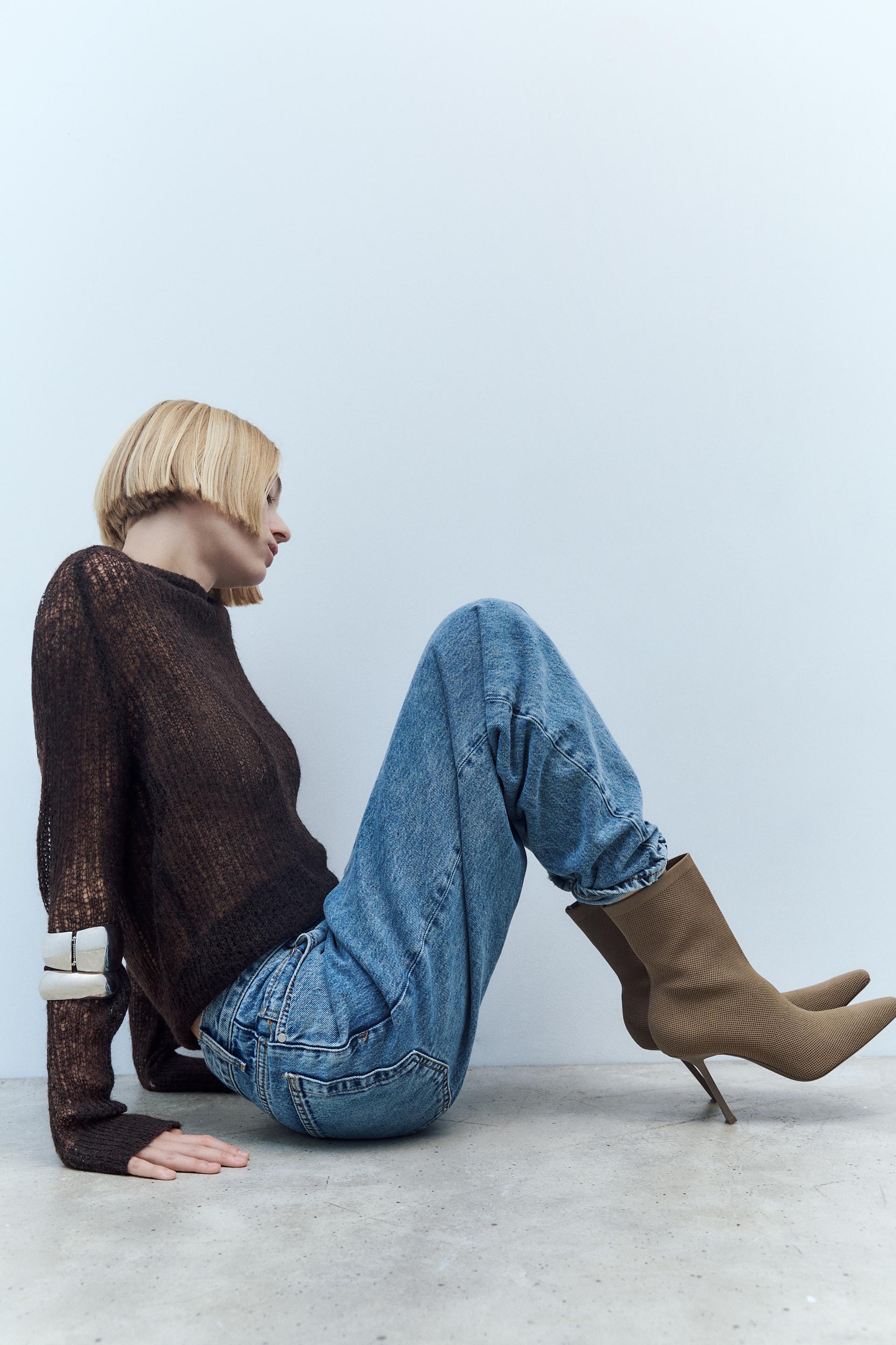 

БОТИНКИ ИЗ ЭЛАСТИЧНОЙ ТКАНИ НА ВЫСОКОМ КАБЛУКЕ