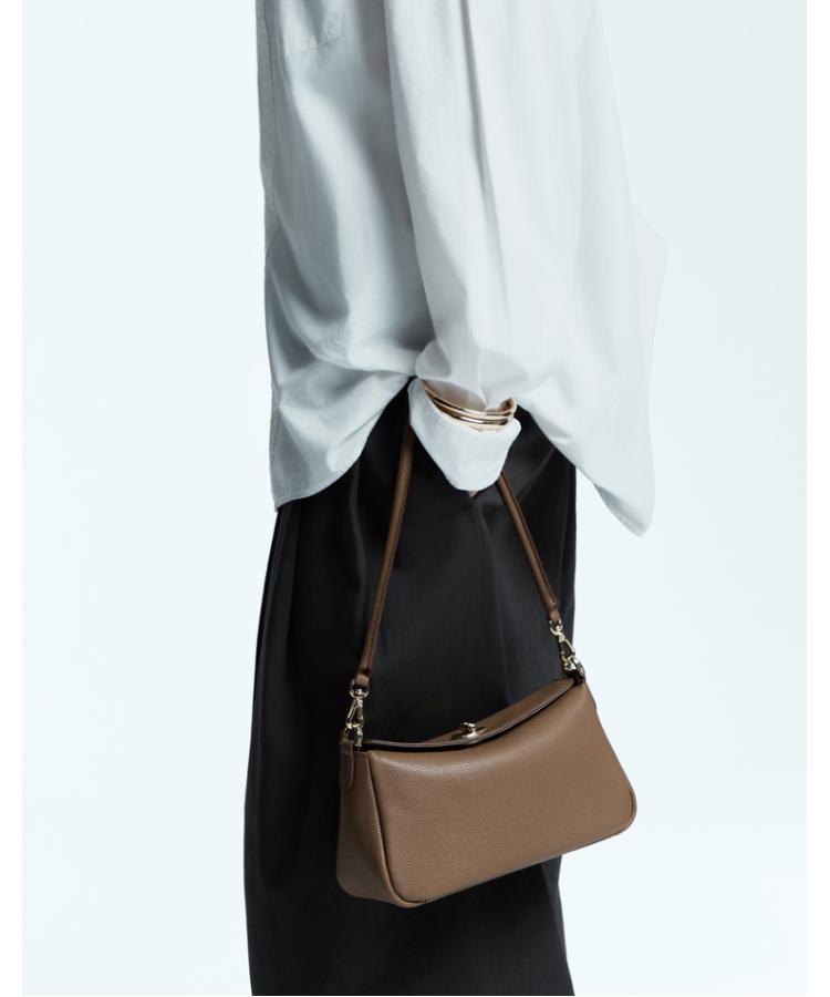 Daks Womens Accessories Brown O Lock-Decorated Flap Shoulder Bag S_Dcba6E962W2