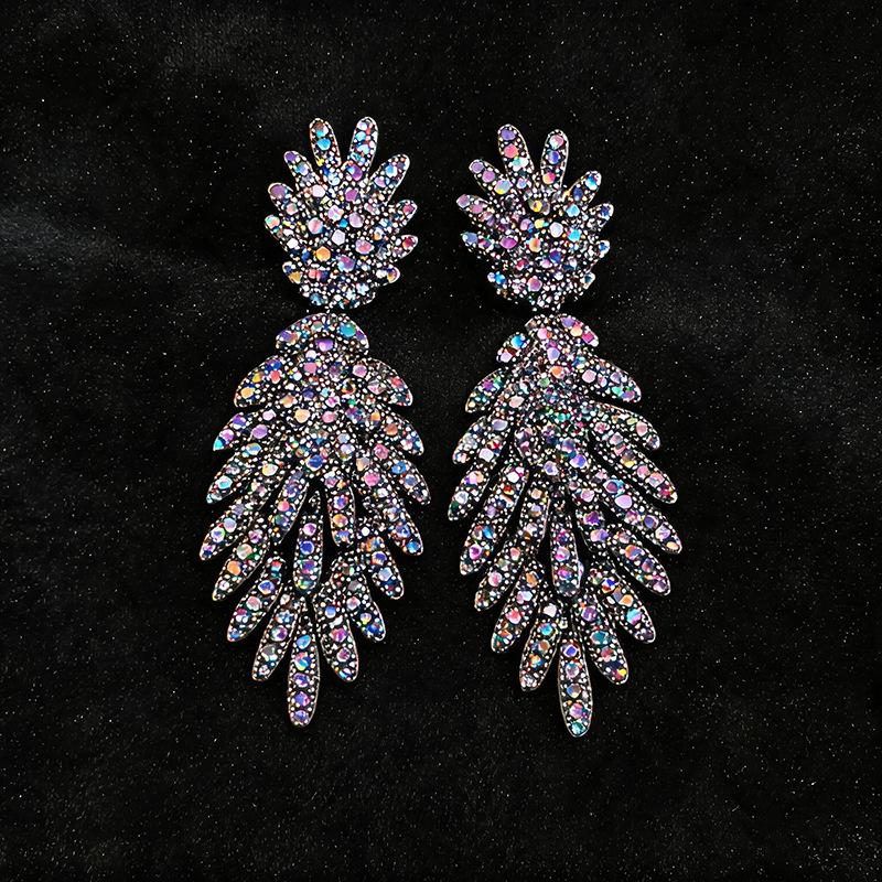 Silver Needle Rhinestone Flower Stud Earrings - Light Luxury Retro Court Style for Women