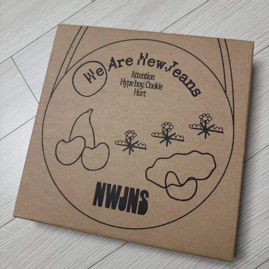 New Jins Bag Album Black