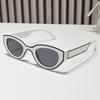 Schwarz-Weiß Kontrastierende Cat-Eye Sonnenbrille, Retro Personalisierte Schmalrand-Sonnenbrille, Damen Street Photography Tragende Dekorationsbrille >