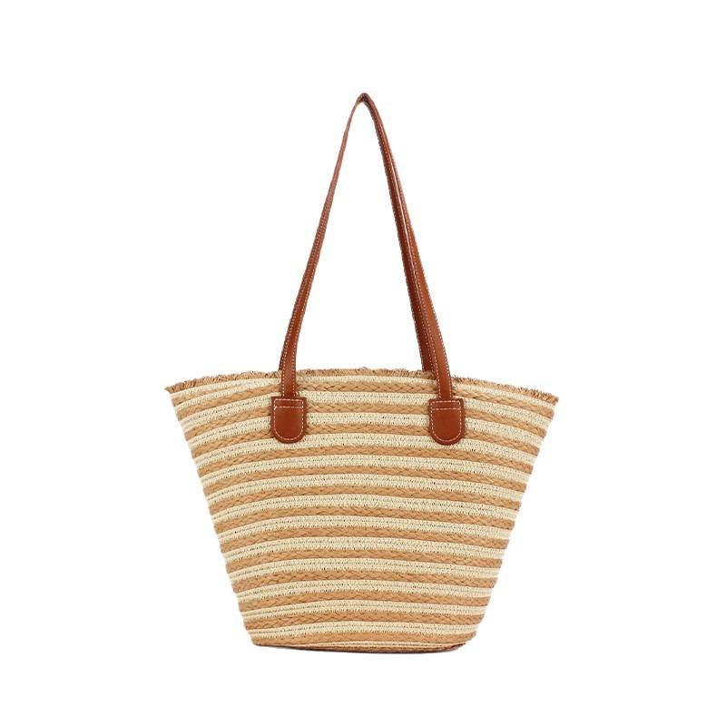 New large-capacity one-shoulder contrasting straw bag Versatile woven bag Women's casual tote bag vacation beach bag