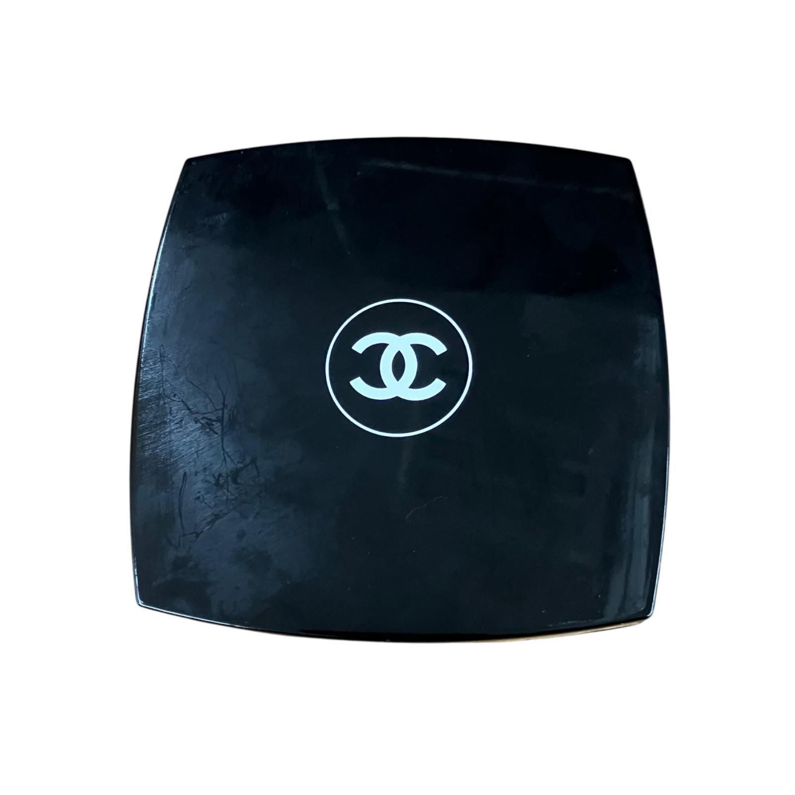 Used 171020 Current condition CHANEL JEUX DE LUMIRES eyeshadow palette