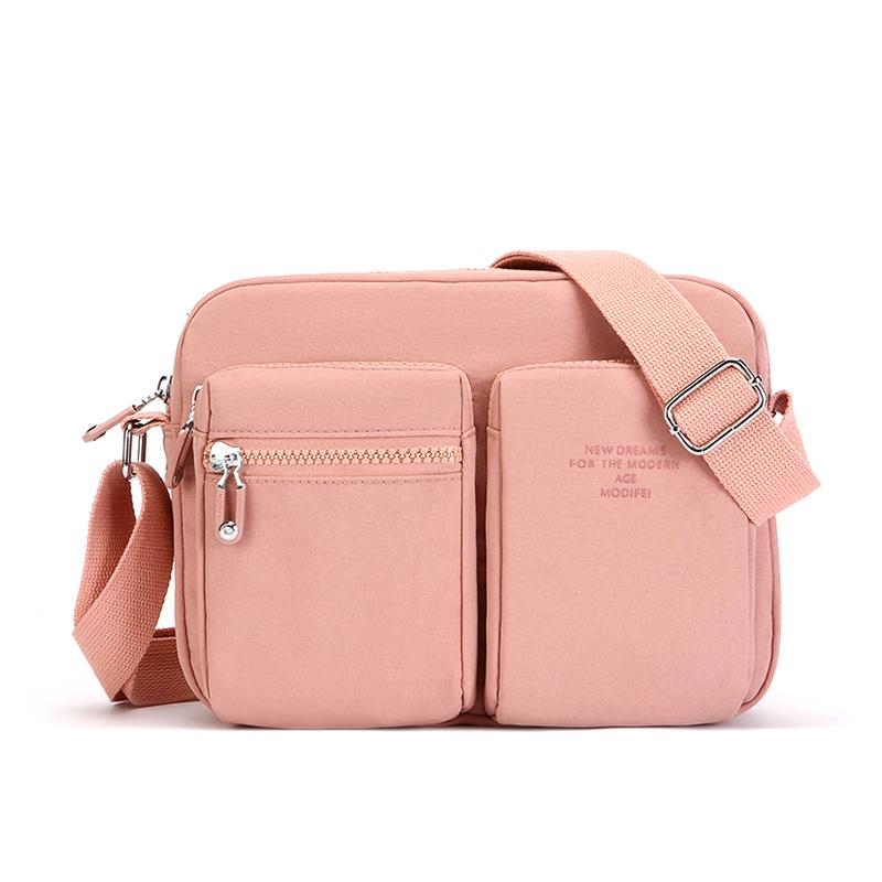 Women's Large Capacity Shoulder Bag Water-repellent Nylon Crossbody Bag Outdoor Handbag