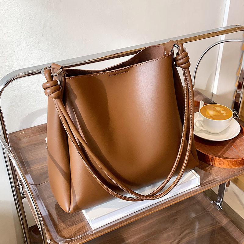 Retro Versatile Women Shoulder Composite Bags Fashi Commuter Ladies Bucket Underarm Bag Pu Leather Female Inner Handbags Tote