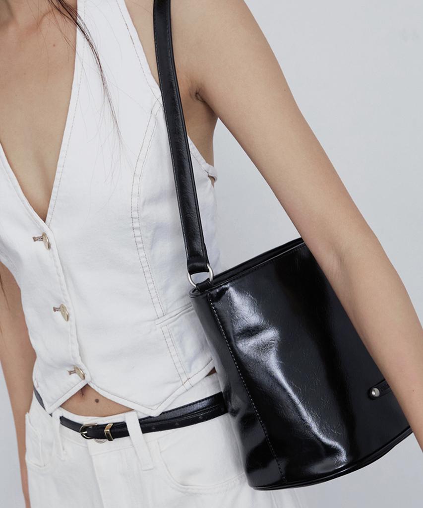 Raiment Stud Band Basket Bag_Black