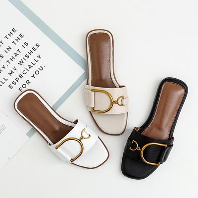 Letnie kapcie damskie skórzane kwadratowe Toe damskie mieszkania klapki japonki designerskie damskie slajdy sandały damskie buty luksusowe sandały