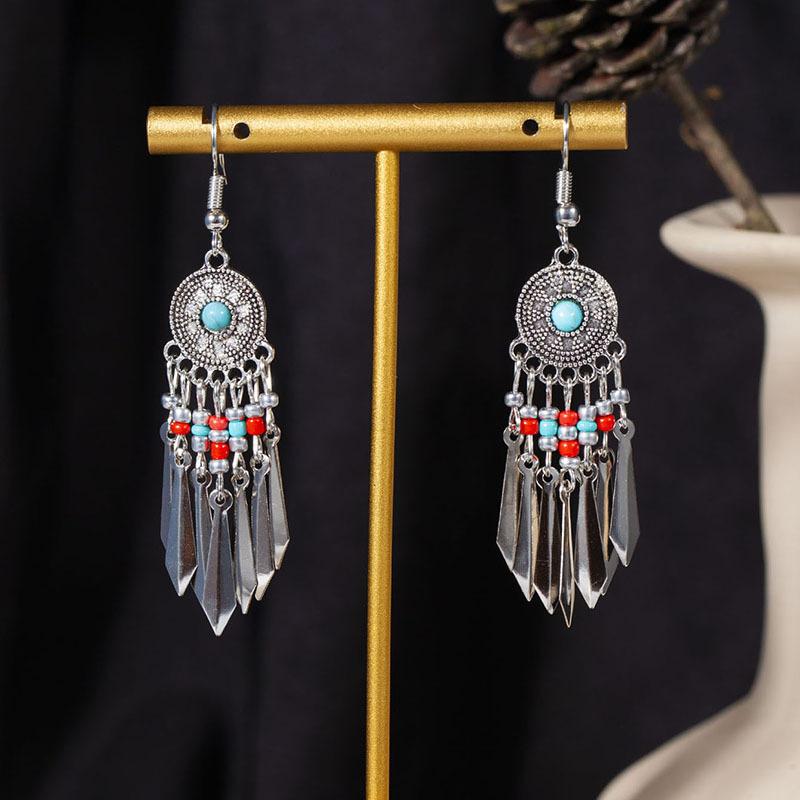 European, American and Bohemian Hollow Bead Fringed Earrings, High-end Retro Ethnic Style Earrings, Fashionable Long Earrings.