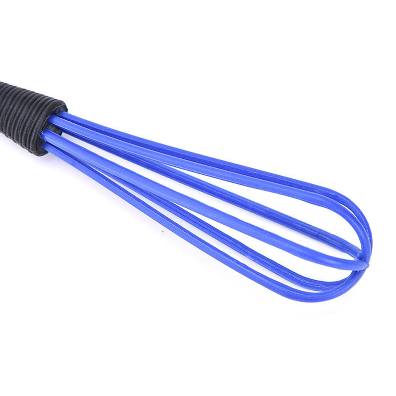 1X Mini Salon Hairdressing Tool Tint Color Dye Whisk Balloon Whip Mixer Random,