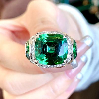 Windgrüner Turmalin-Cocktailring, modische Großmutter mit Diamantimitation von hohem Kohlenstoffgehalt, grün-königsblaues Schatzmädchen