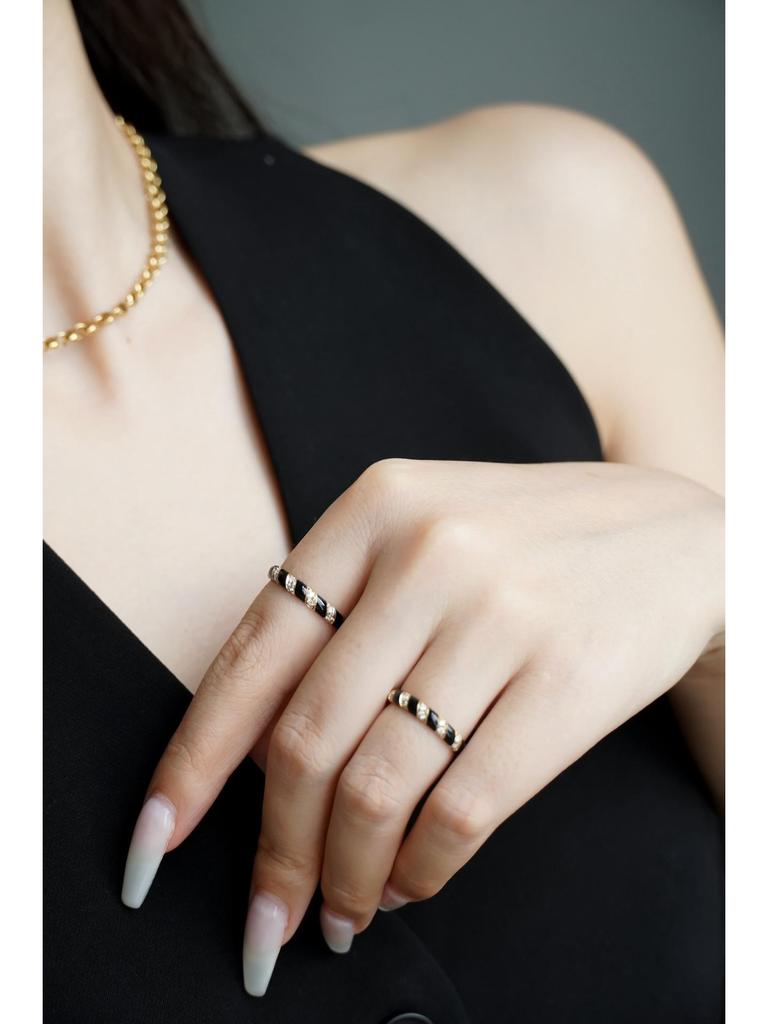 Red Elk s925 Sterling Silver Black & White Ring, Simple Versatile Fashion Jewelry for Women.