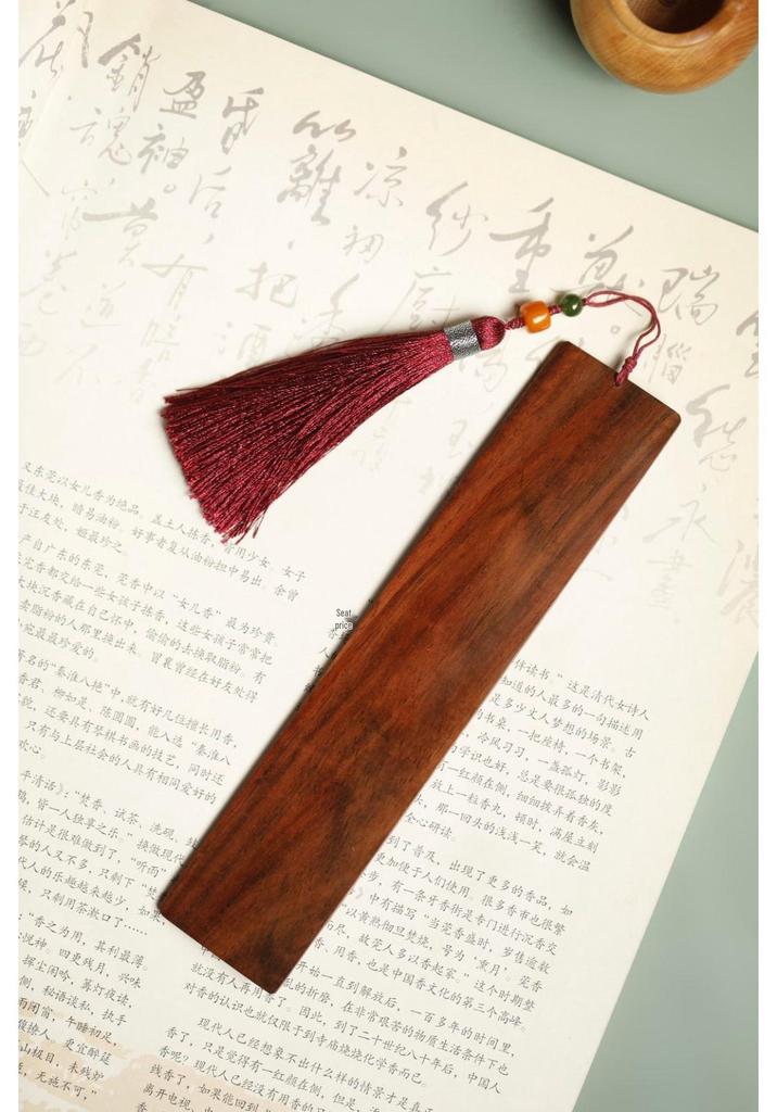 Rosenholz Glücksbringer Löwenball Lesezeichen – Elegantes chinesisches Stilgeschenk