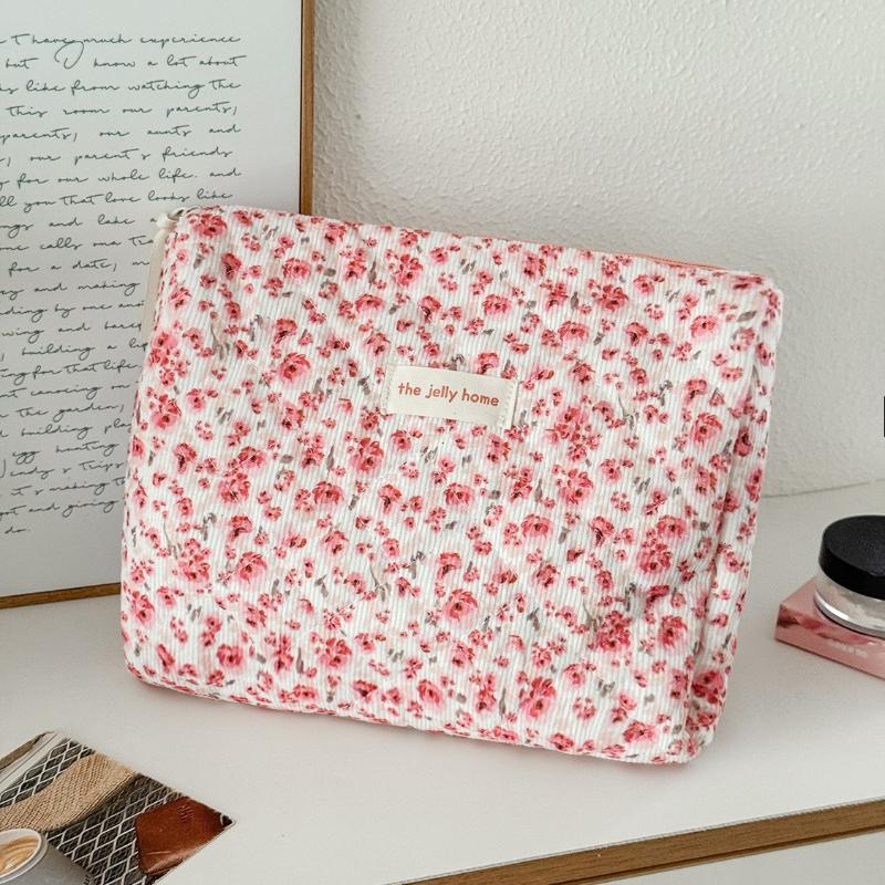 1pc/set Floral Quilted Makeup Bag, Multifunctional Makeup Bag, Large Capacity Travel Makeup Box, Cute Portable Toiletry Bag Set