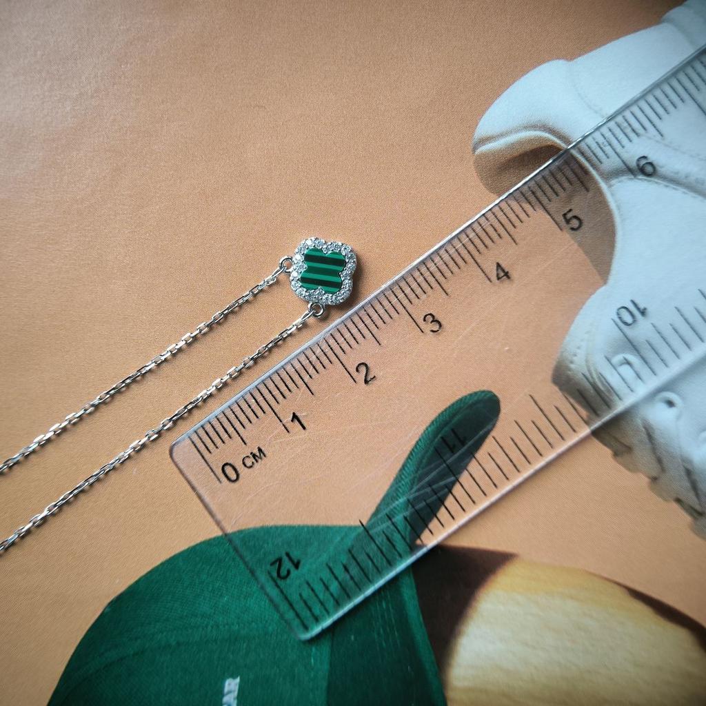 Silver Necklace with Malachite, Cubic Zirconia, Product Weight 1.92 Gr (60002133)