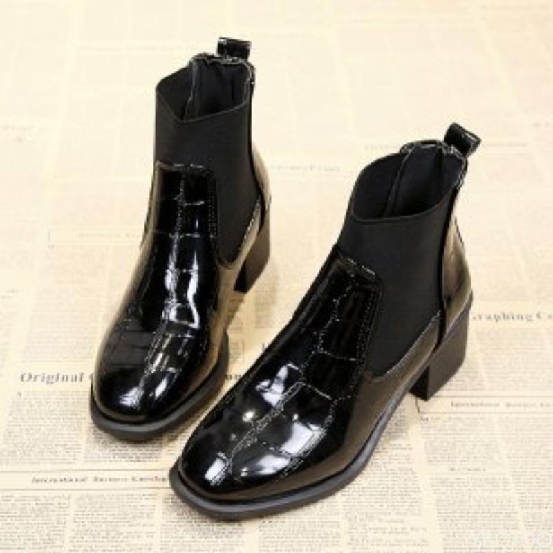 Fashion Autumn Winter New Collection Women Round Toe Low Heel Boots Black Simple comfortable versatile Ankle Boots Non-slip Shoes