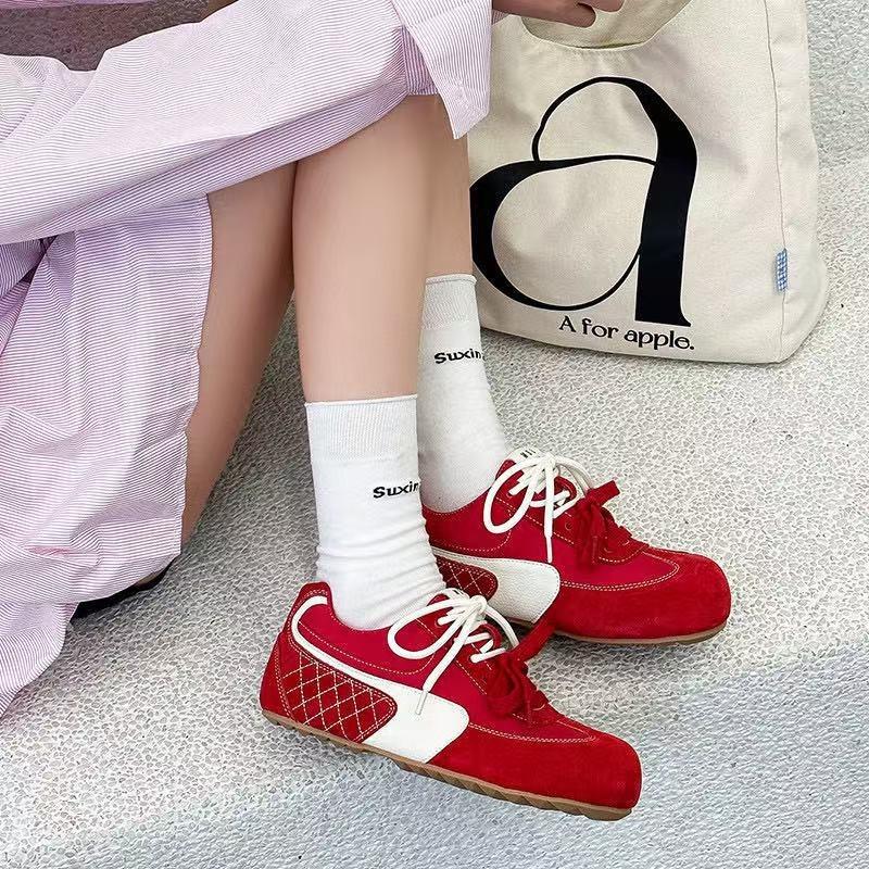 

Lightweight soft sole~ leather single ugly cute girl spring new two-color shoelaces casual. 39 червоний