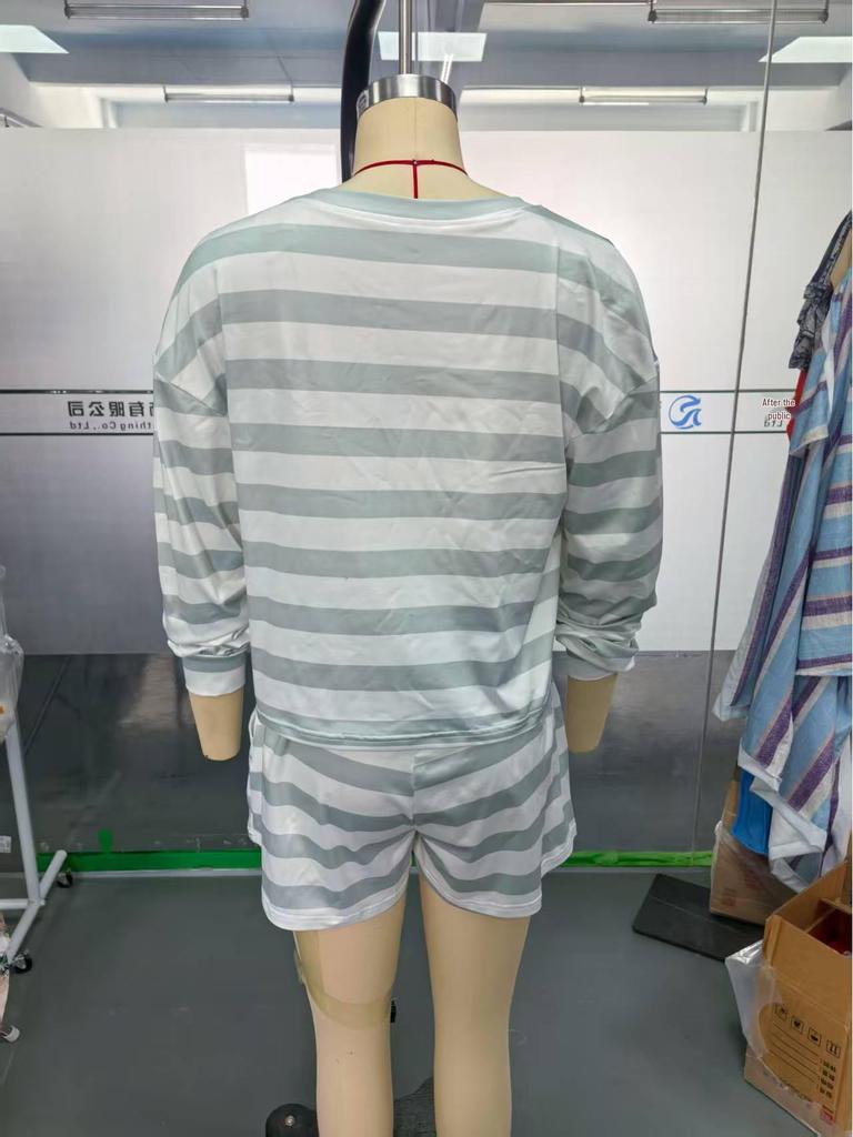 European Style Women's Striped Round Neck Long Sleeve Top and Casual Shorts 2-Piece Set (2025)