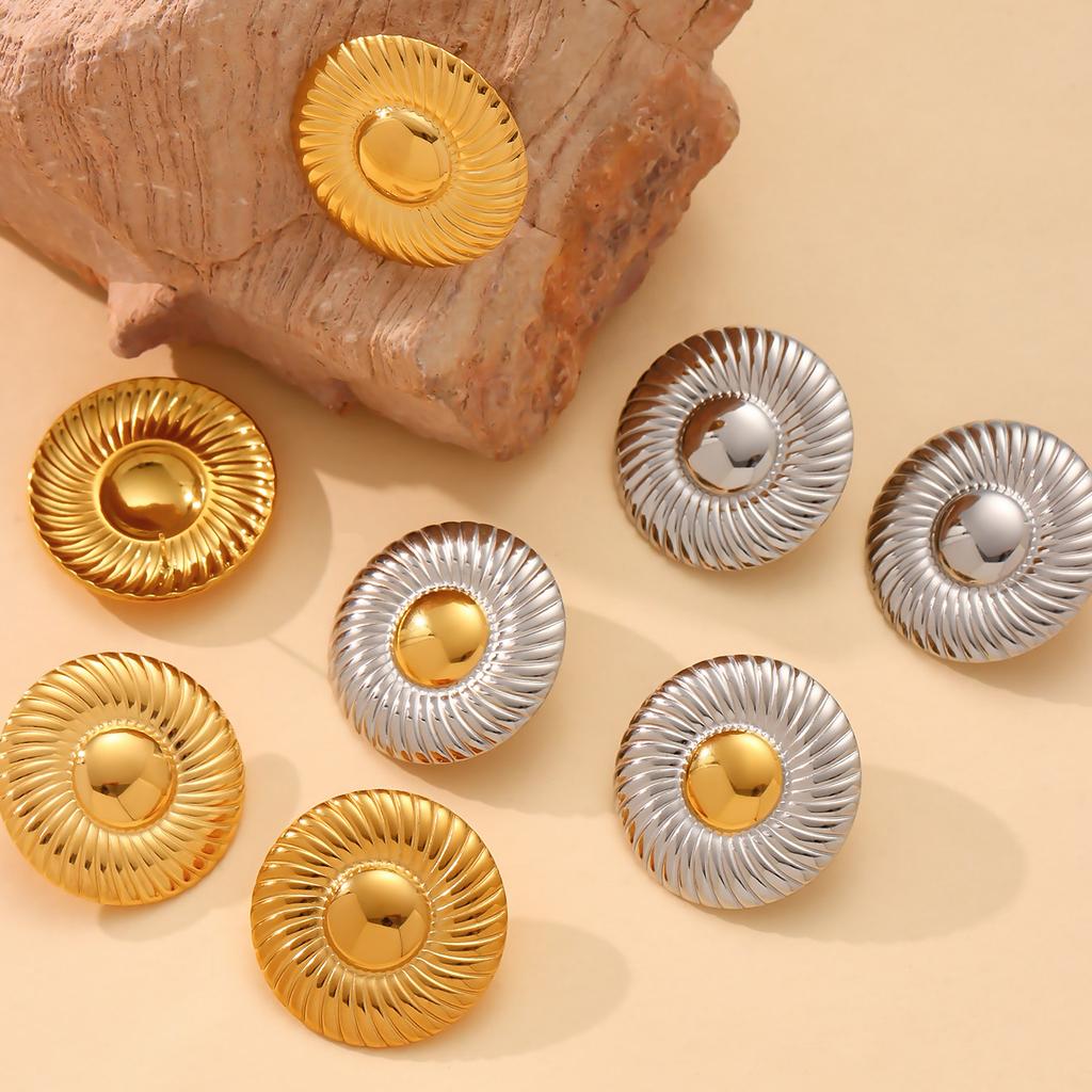 Nivora Streifen Metall Textur Hutform Edelstahl Poliert Stecker Ohrringe Für Frauen Allergie Vorbeugen Tägliche Trageohrringe Zirkon