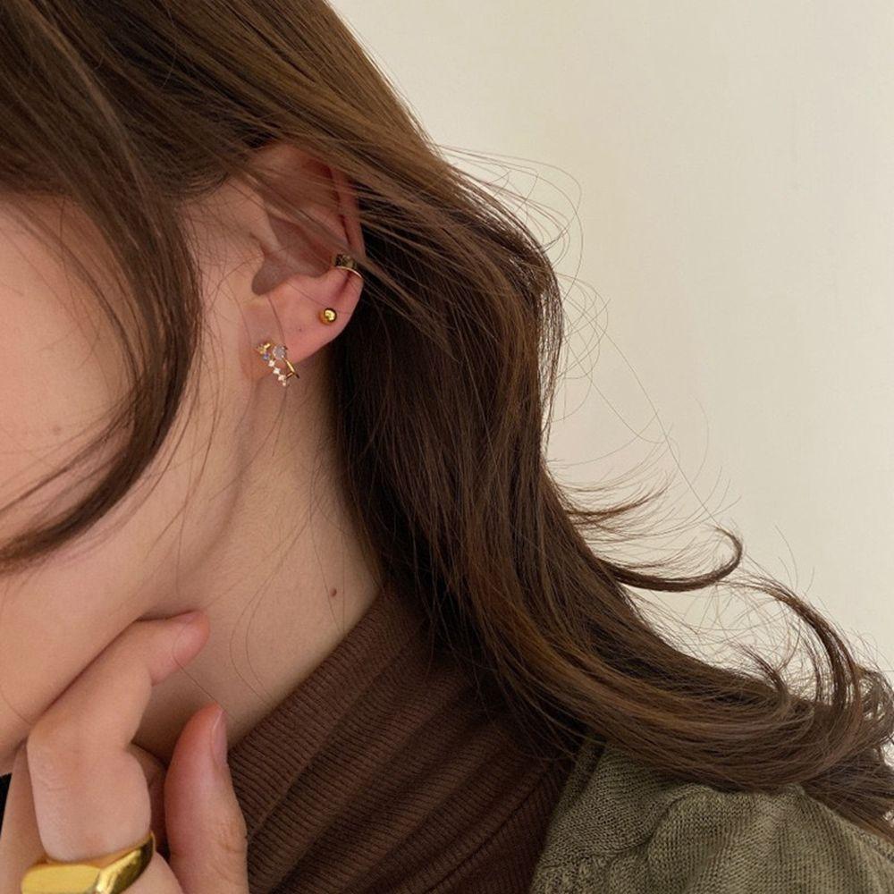 

Baroque Copper Fashion Jewelry Korean Style Earrings Female Stud Earrings Rhinestone Hoop Earrings
