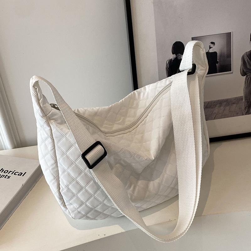 Popular Diamond Dumpling Bag New Fashion Crossbody Bag for Women Ins High-end Niche Shoulder Bag