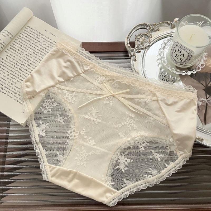 Pure Desire Sexy Lace Underwear Women's Summer Thin Women's Triangle Shorts Mid Waist Panties